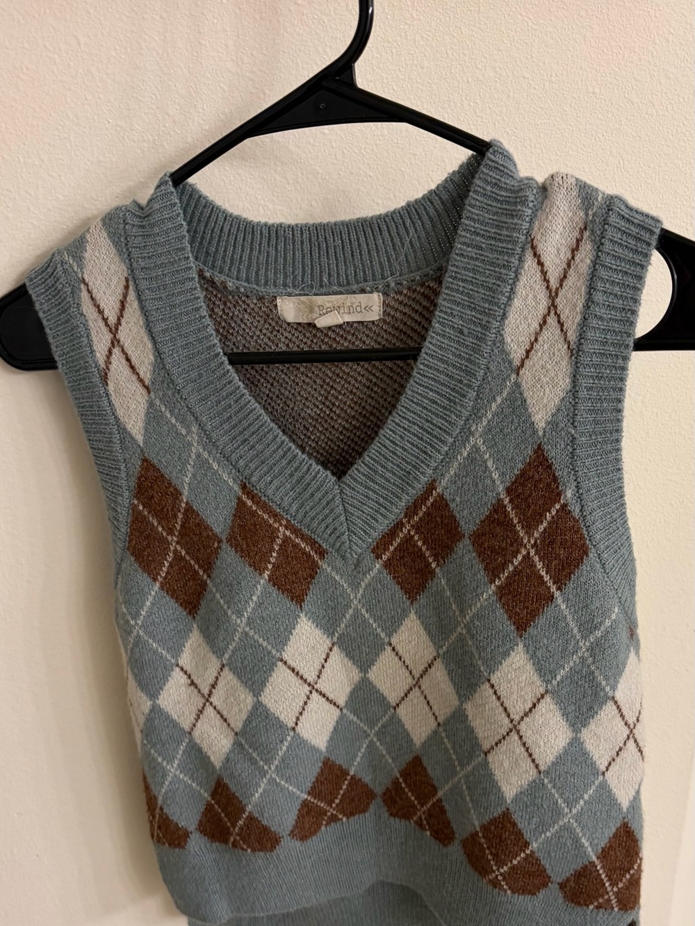 Sweater V-Neck Sweater Vest in Blue, Brown, Cream